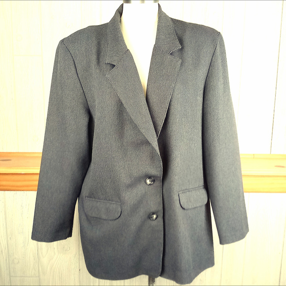 Alfred Dunner Jackets & Blazers - Alfred Dunner Vintage Gray Dotted / Checked Blazer